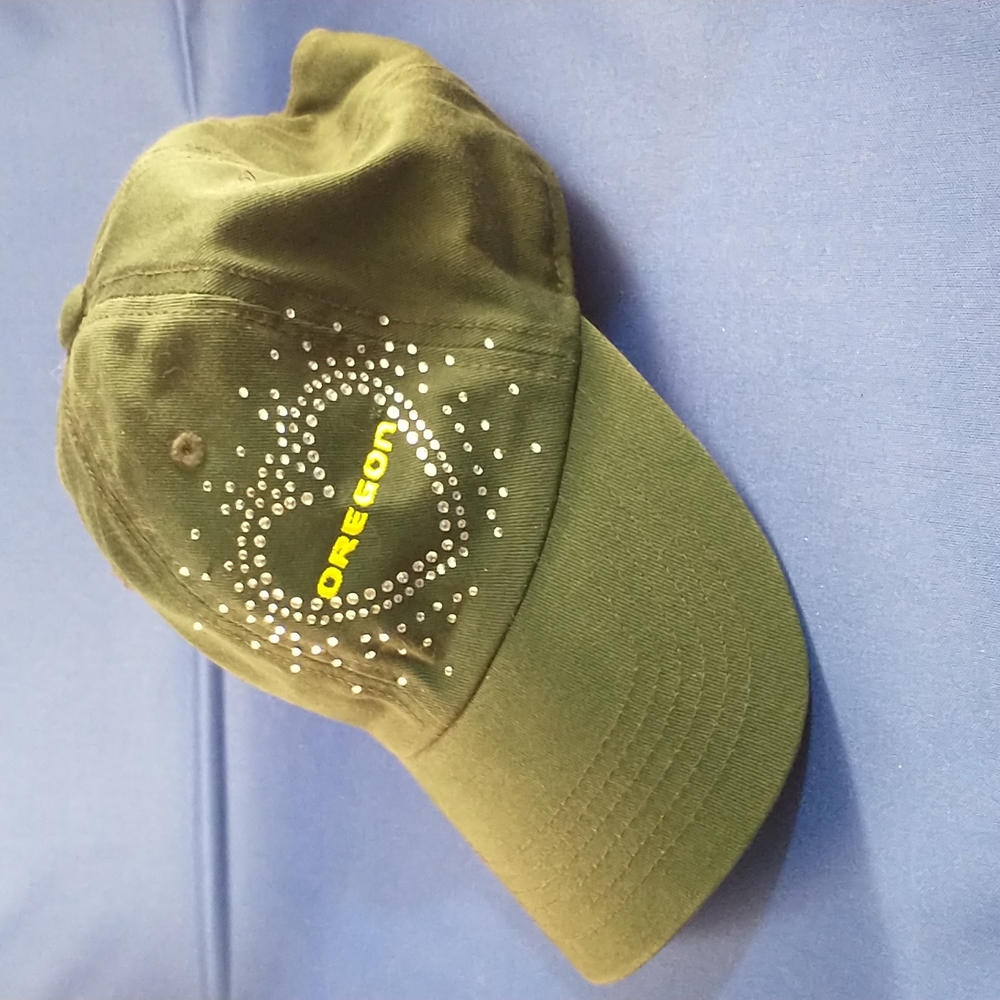 Ladies Oregon Ducks Hat